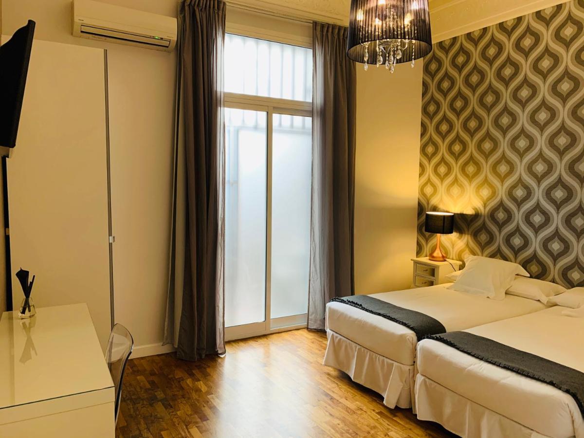 Super Balmes Guest House Barcelona Exterior foto