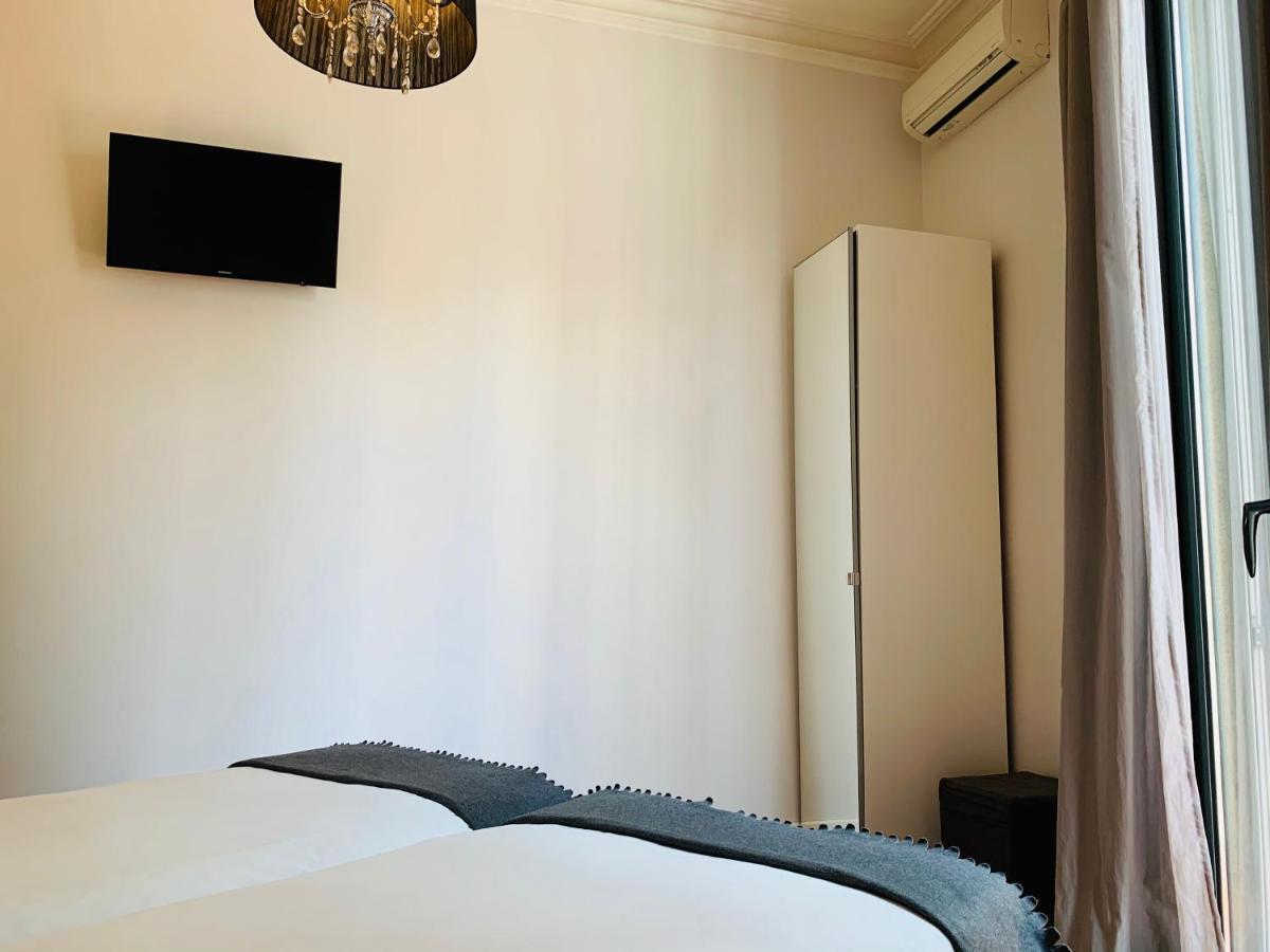 Super Balmes Guest House Barcelona Exterior foto