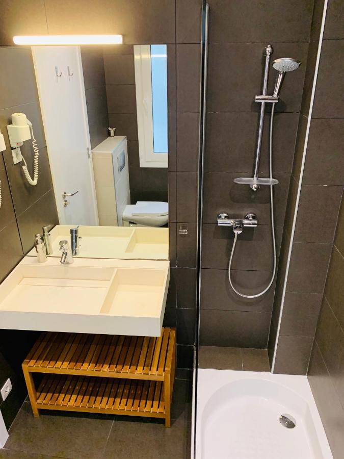 Super Balmes Guest House Barcelona Exterior foto